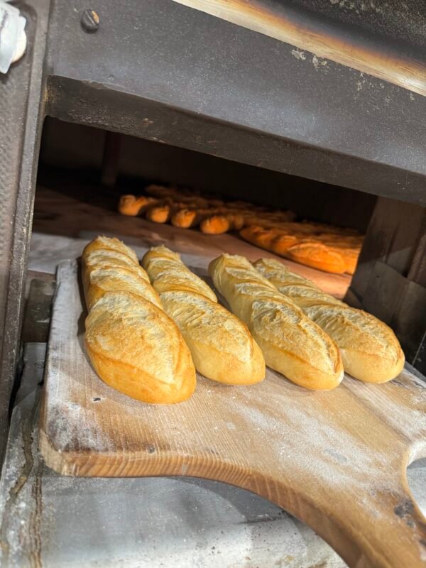 Baguette Boulangerie Au Four à Bois Seloncourt