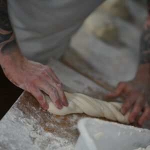 Pétrissage Baguette Italienne Boulangerie Au Four à Bois Seloncourt