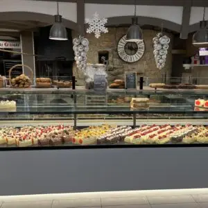 Vitrine Pleine Magasin Boulangerie Au Four à Bois Seloncourt